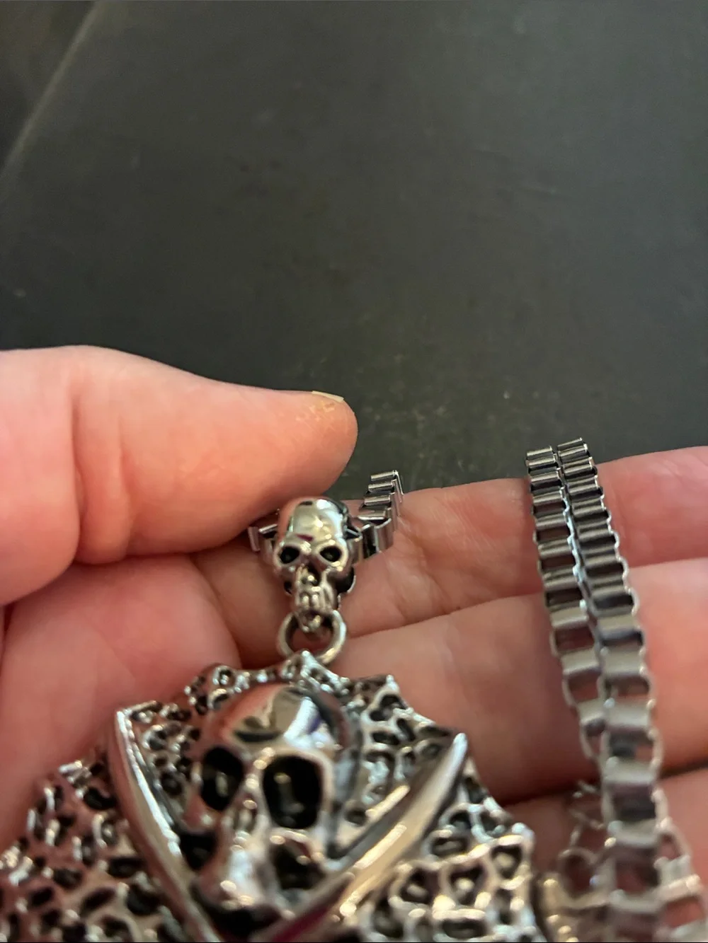 Men's Skull Crossed Swords Pendant Necklace. Skull On The Bale